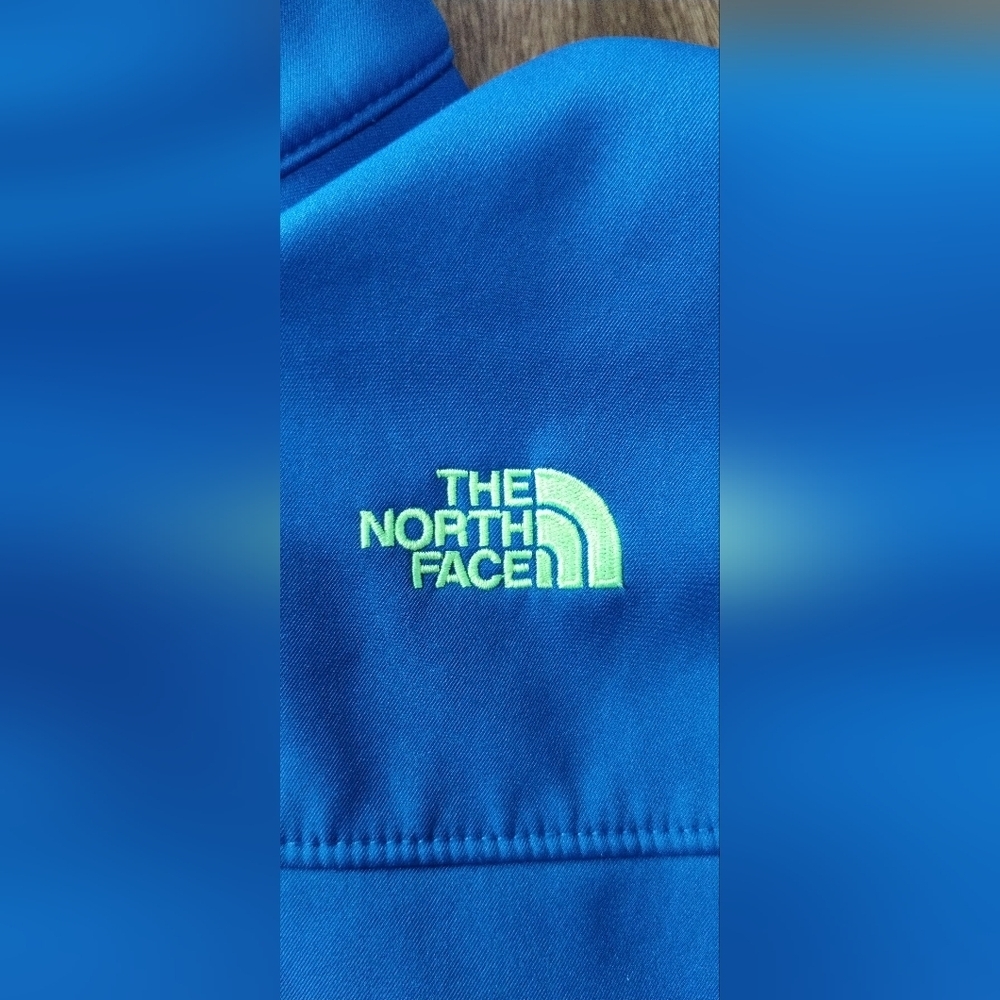 The North Face Windwall Blue Boys Jacket with Lime Accents (14-16) - Picture 9 of 12